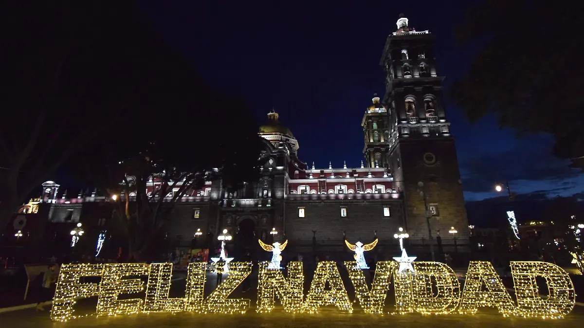 Puebla se ilumina con el espíritu navideño10